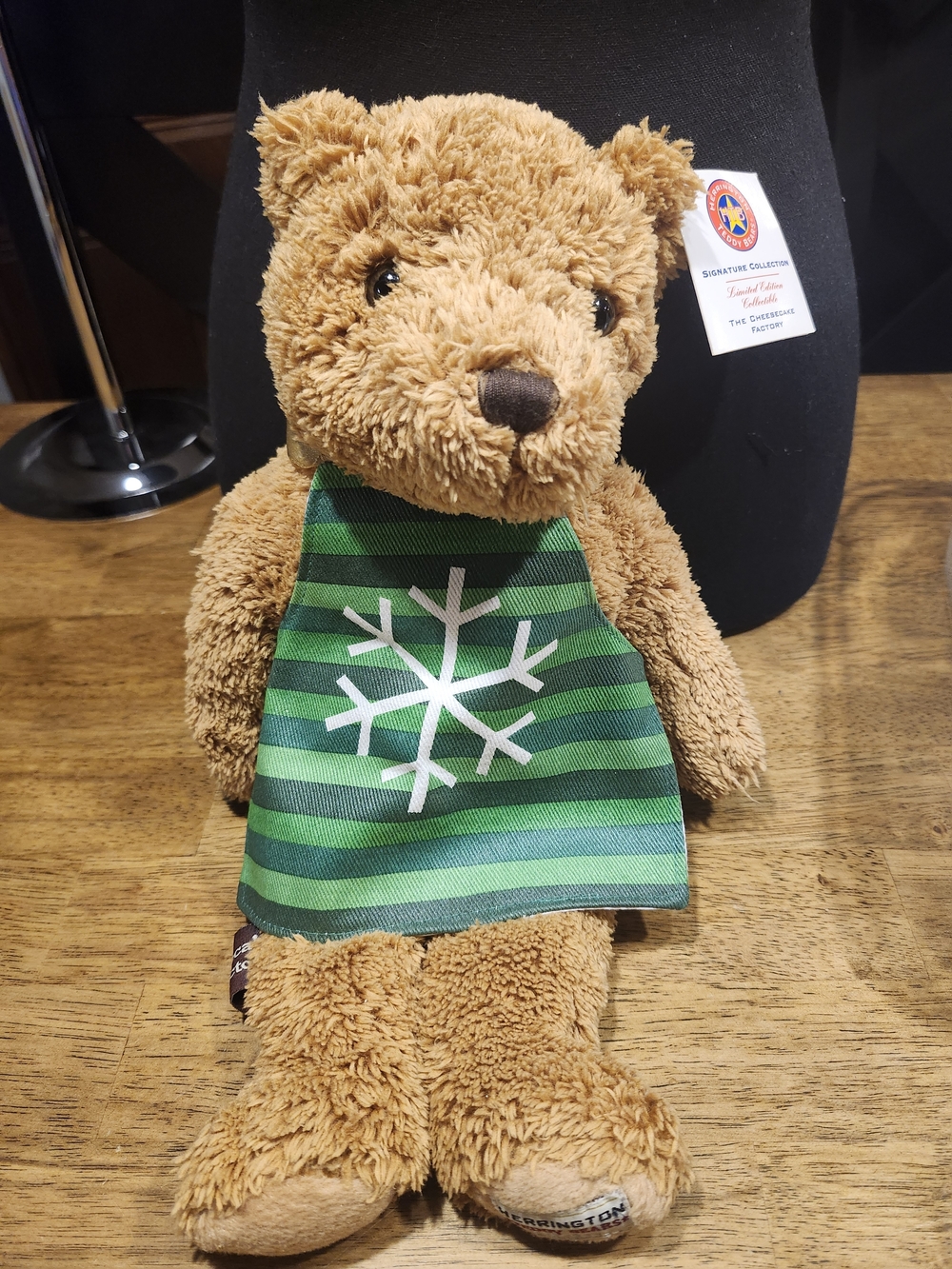 Herrington Teddy Bear Cheesecake Factory Limited Edition Snowflake Apron Plush